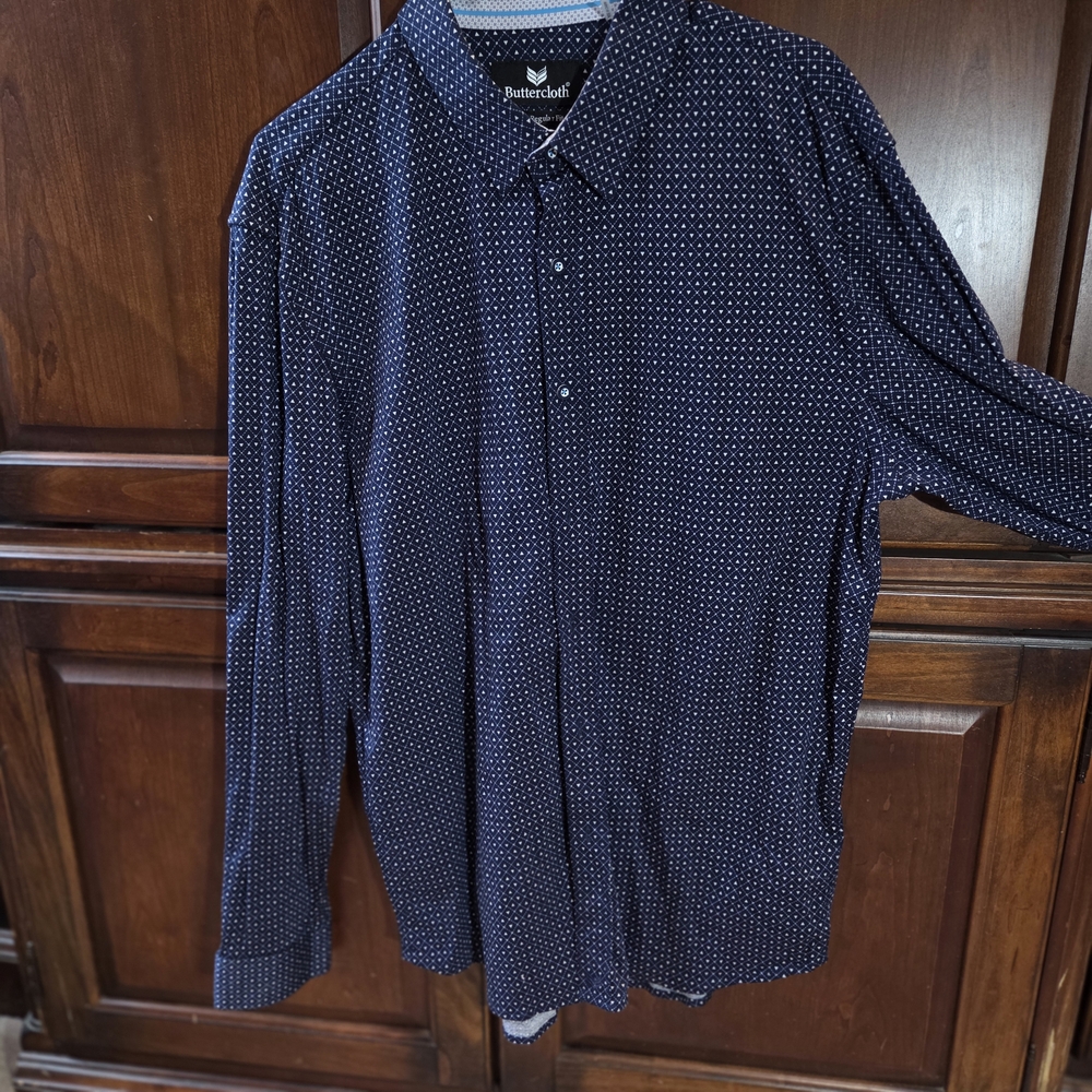 Buttercloth Men's Navy Patterned Casual Shirt  100% Cotton